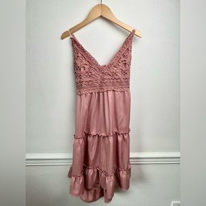 Shein Dress Women’s Open Back V-Neck Lace Nude/Pink Size L